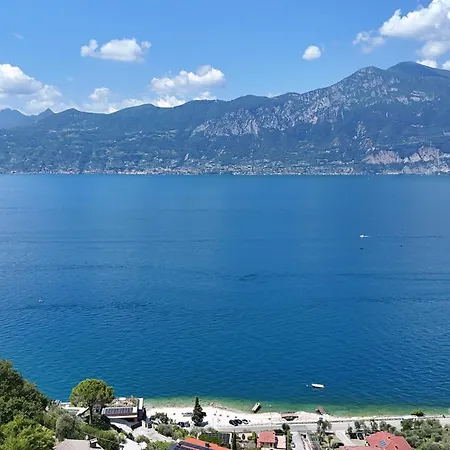 Ama With Pool فيلة