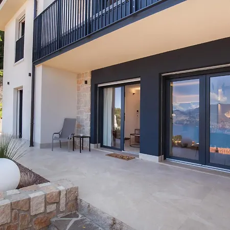 Ama With Pool Brenzone sul Garda