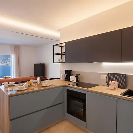 Ama With Pool فيلة