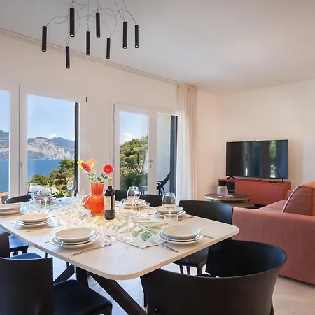 فيلة Ama With Pool Pai