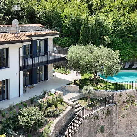 Villa Ama With Pool