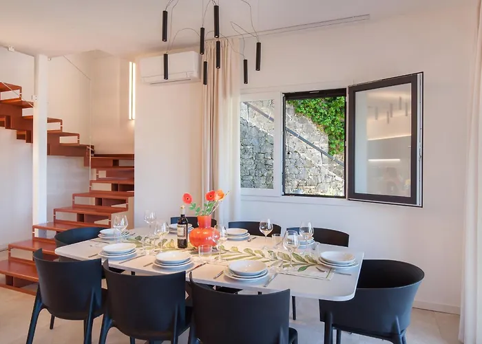 Ama With Pool Villa Brenzone sul Garda