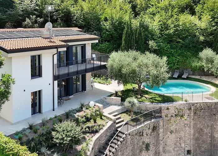 Villa Ama With Pool